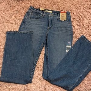 Levi bootcut 725 new with tags:)